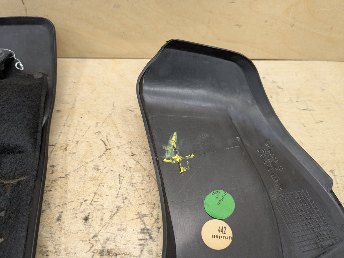 2018-2023 BMW G30 M550i N63B44O2 Engine Cover 8679177