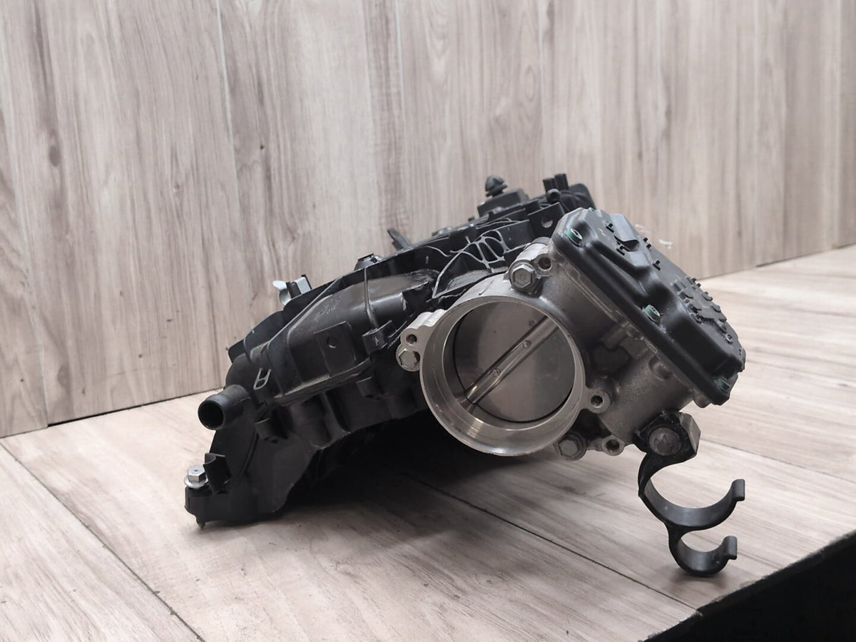 OEM BMW G01 G05 G12 G20 G42 G30 M340 M440 X3 Engine B58 Intake Manifold 8647977