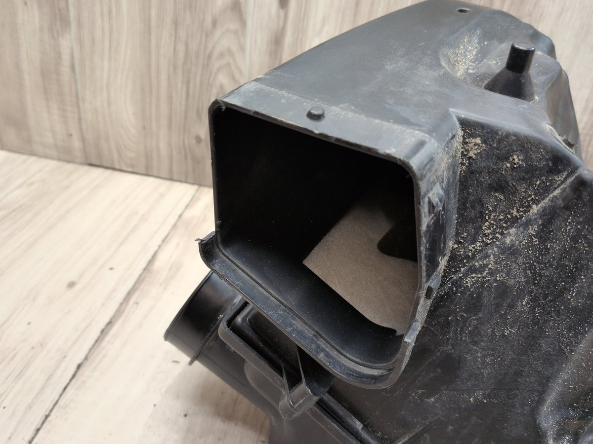 OEM BMW G05 G12 G30 540 740 Air Box Filter Cleaner Intake Resonator Muffler B58