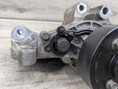 OEM BMW F22 F23 F30 G01 G02 230 330 X3 Engine B46 B48 Coolant Pump With Support