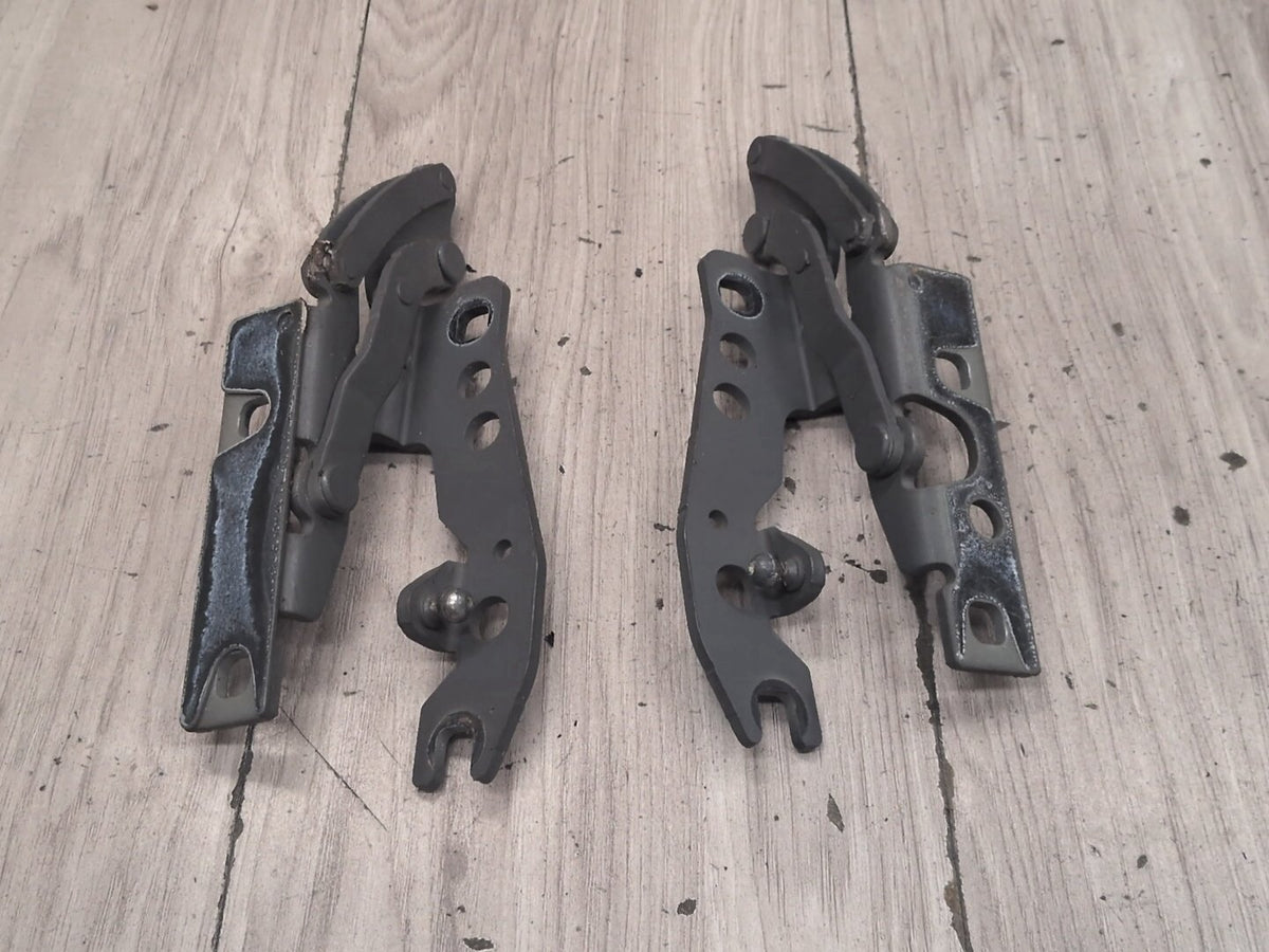 2004-2010 BMW M6 E64 Hood Bonnet Hinges SET 7064159 OEM