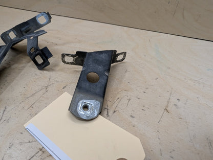 15-20 OEM BMW F80 F82 F83 M3 M4 Left Driver Fender Bracket Mount Carrier SET