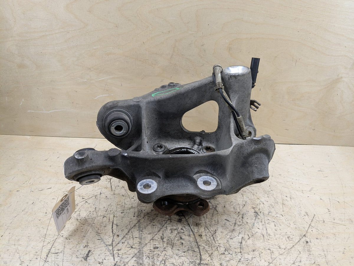 2016-2019 BMW 740i G12 Rear Left Driver Spindle Knuckle w/ Bearing 6861135 OEM