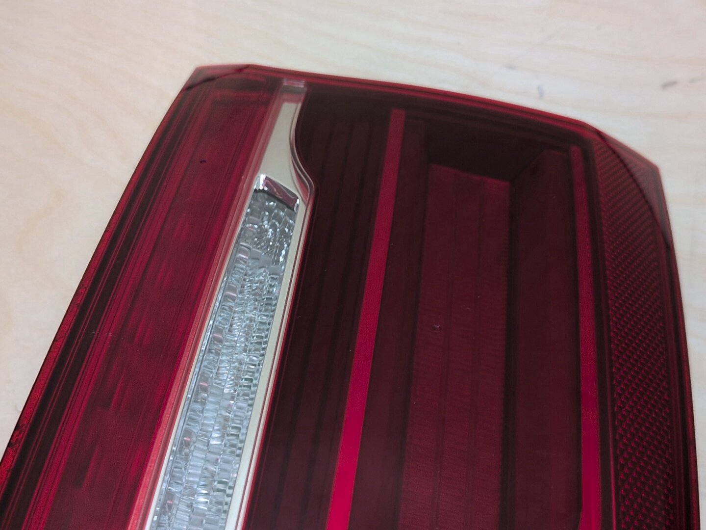 15-19 OEM BMW F16 F86 X6 X6M Rear Right Passenger Inner Liftgate Stop Tail Light