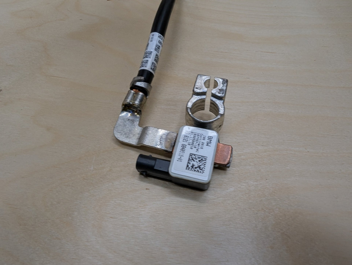 OEM BMW G01 G12 G30 530 540 M550 X3 Negative Battery Cable Terminal IBS Sensor