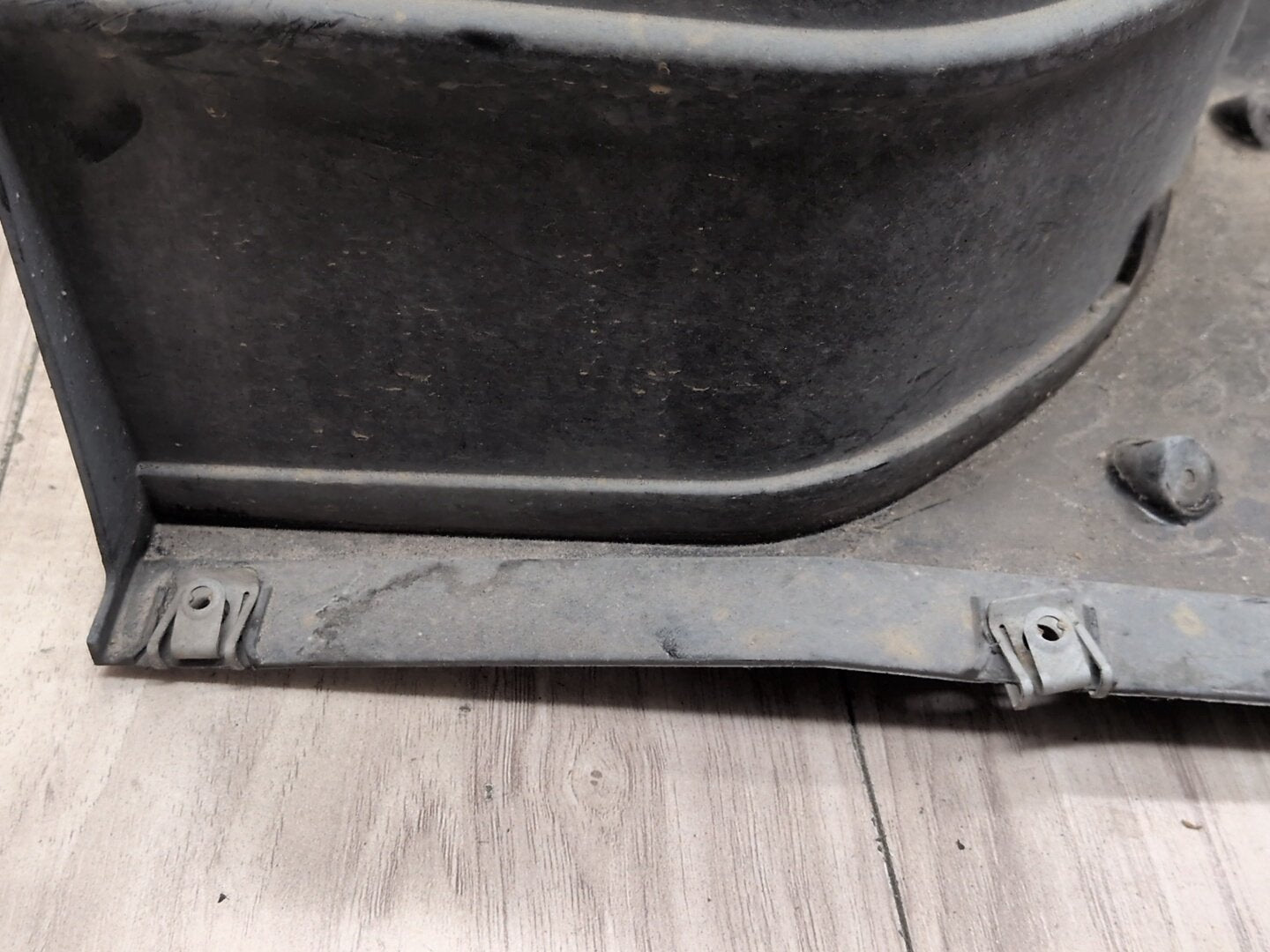 2015-2018 Audi Q3 8U Front Left Driver Wheel Fender Liner Splash Guard 8U0853887