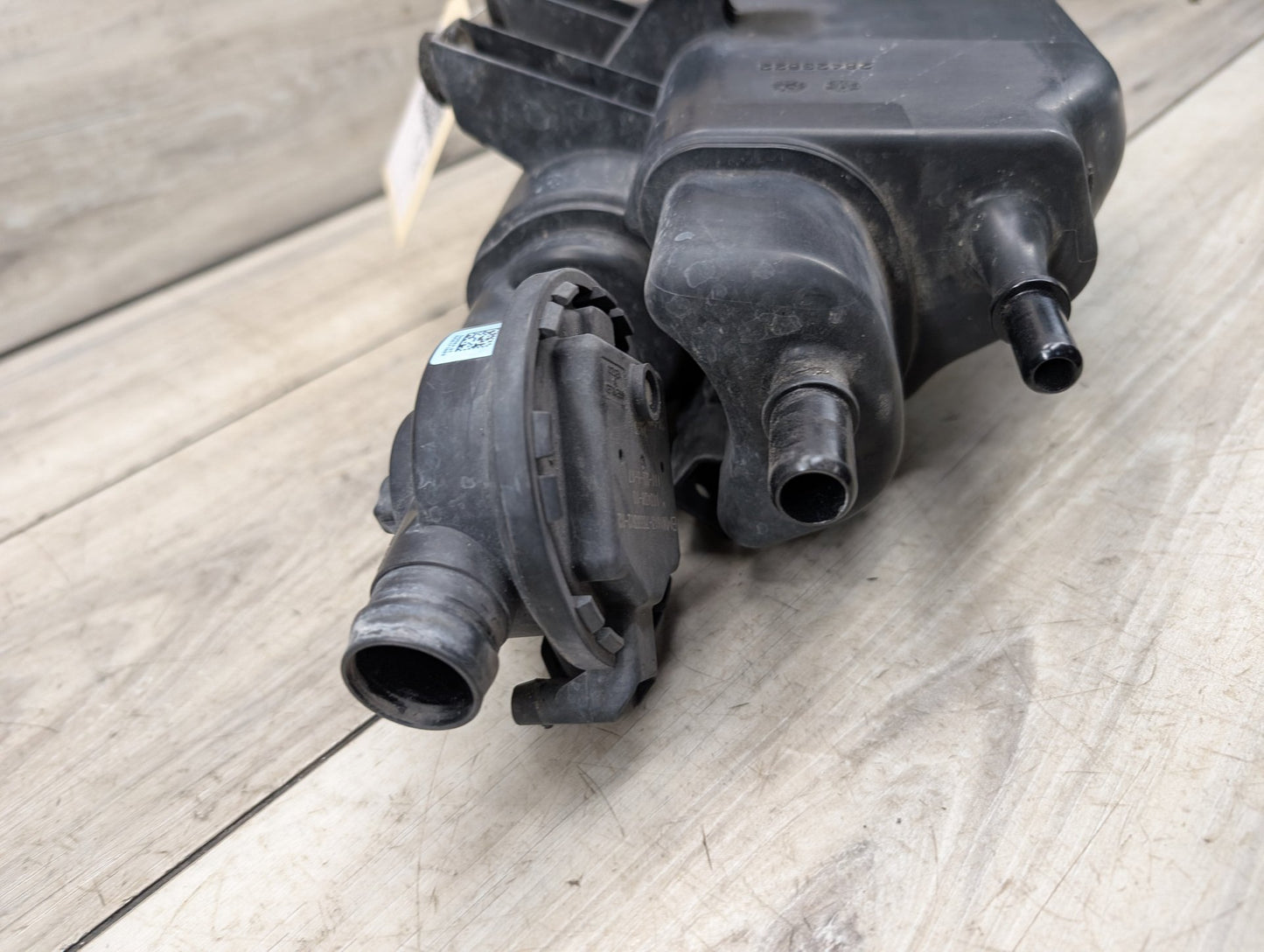 2014 - 2019 BMW 340 F34 Fuel Vapor Charcoal Canister 7408409 B58B30M0