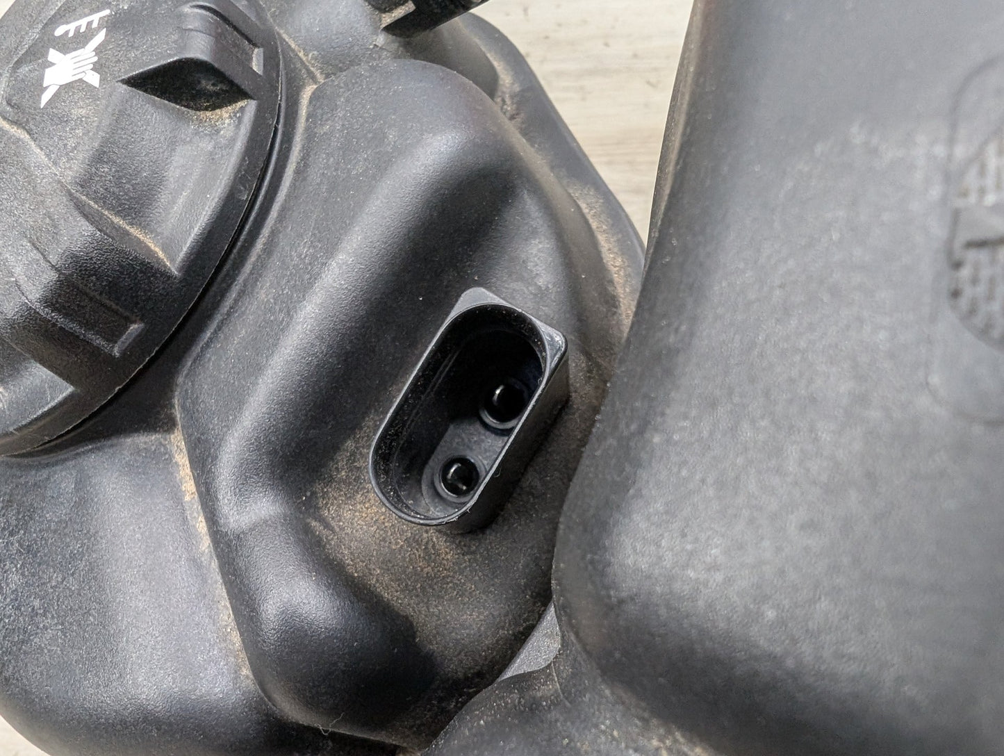 OEM BMW G20 G22 G23 G26 G42 Engine Coolant Expansion Overflow Tank Reservoir SET