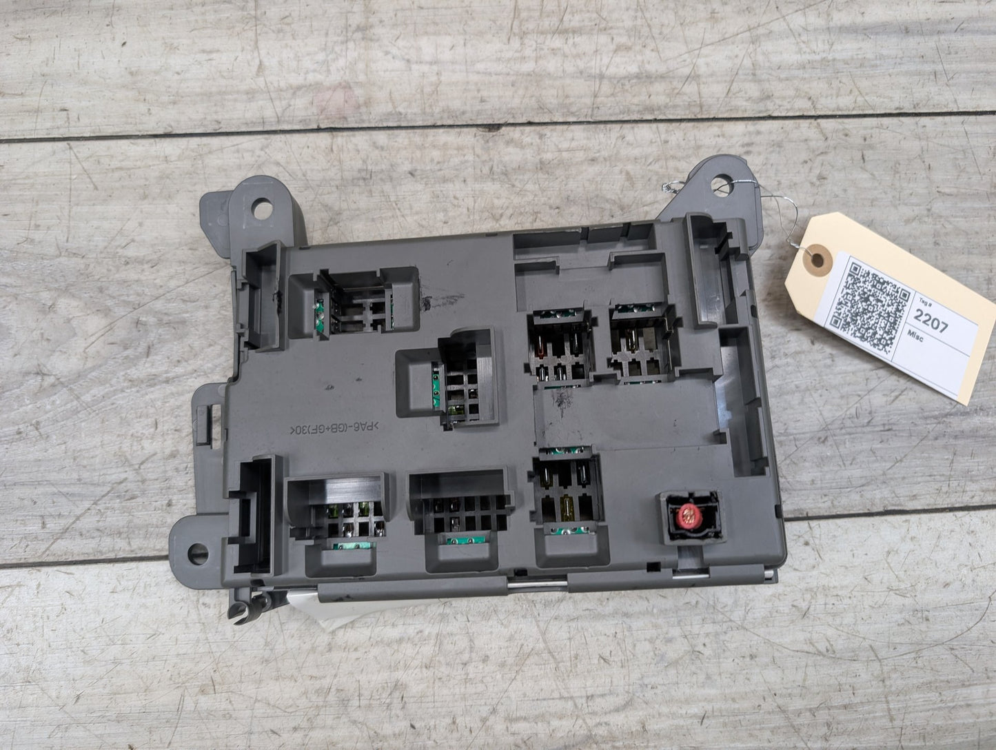 2007 - 2013 BMW X5 E70 Rear Power Distribution Fuse Box 6931687 N62B48B