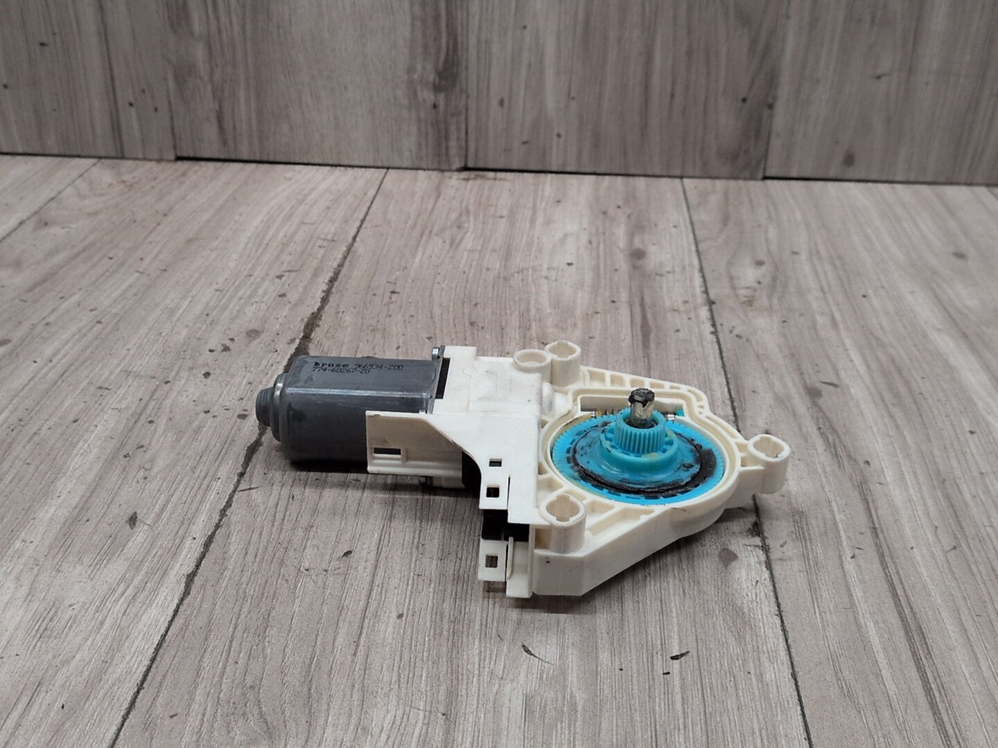 2010-2016 Audi S4 B8 Front Right Passenger Door Window Glass Regulator Motor 8K0959802A OEM