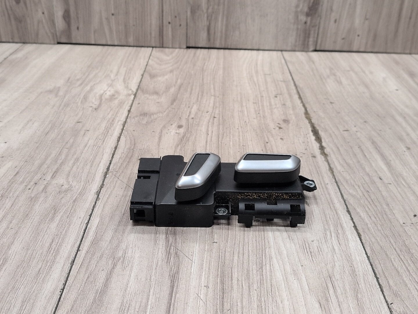 2015-2018 Audi Q3 8U Front Left Driver Seat Control Switch 8K0959747