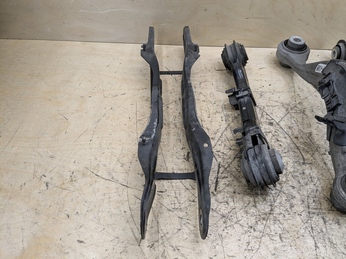 2016-2019 BMW 740i G12 Rear Right Passenger Control Arms SET 6861126