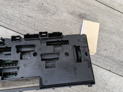 2011-2016 BMW 535i F10 Front Power Distribution Fuse Box 9210861