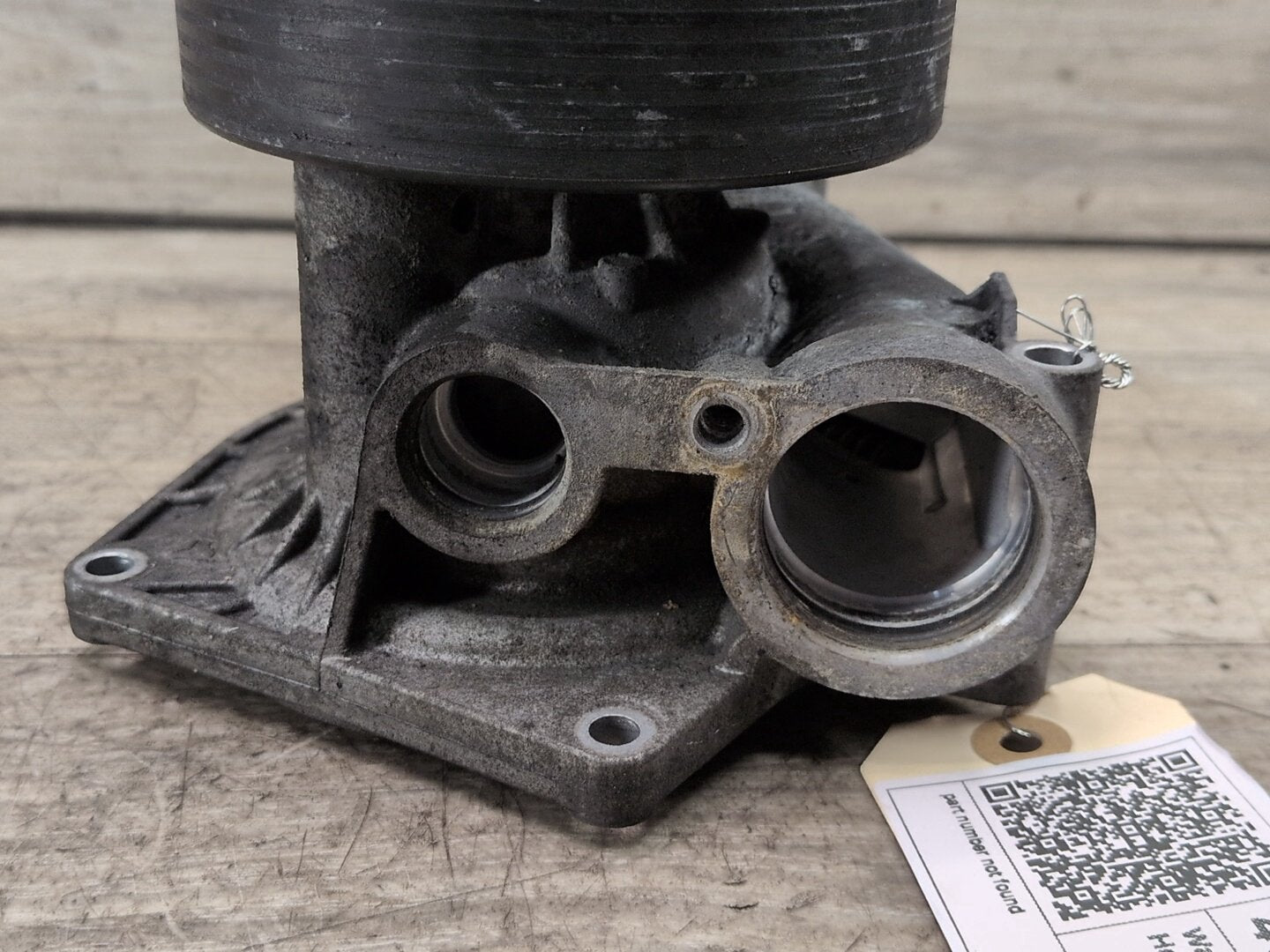 2016-2022 BMW 750i G12 Auxilary Water Coolant Pump 8642290