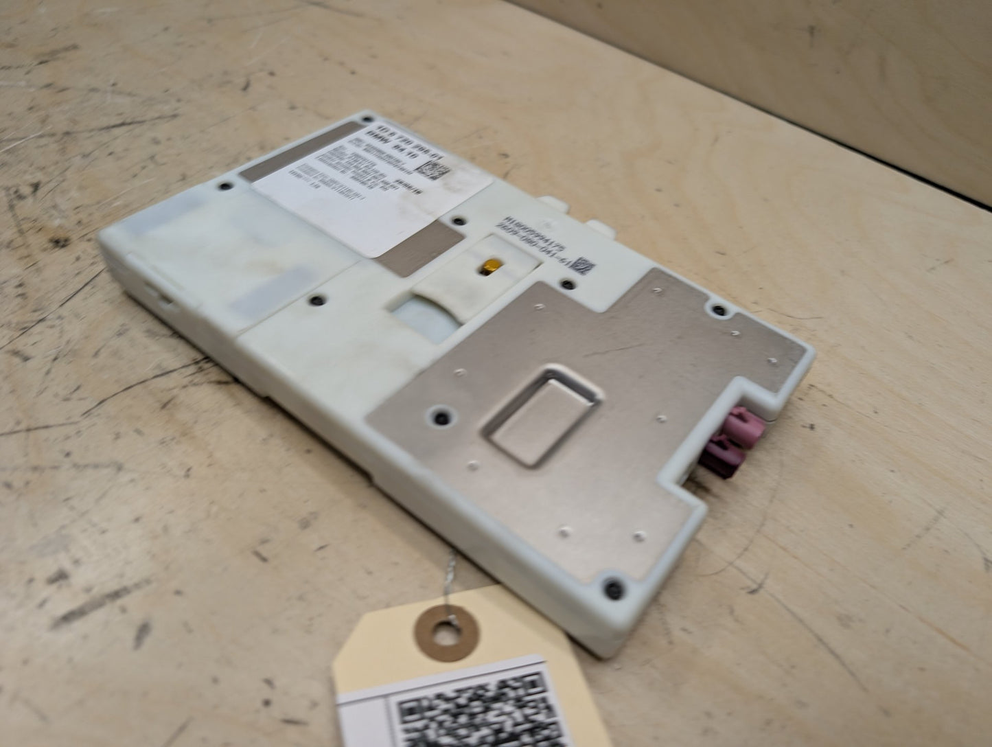 2018-2024 BMW X3 G01 Antenna Telematics Control Module 8720295