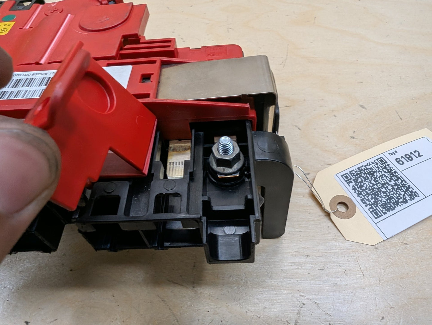 2011-2016 BMW X3 F25 Rear Battery B+ Terminal Junction Point Relay Fuse Box 9206140