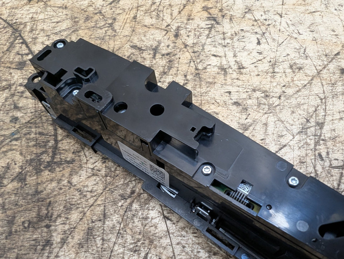 16-19 OEM BMW G11 G12 740 750 70 Center Console Operating Unit Traction Switch