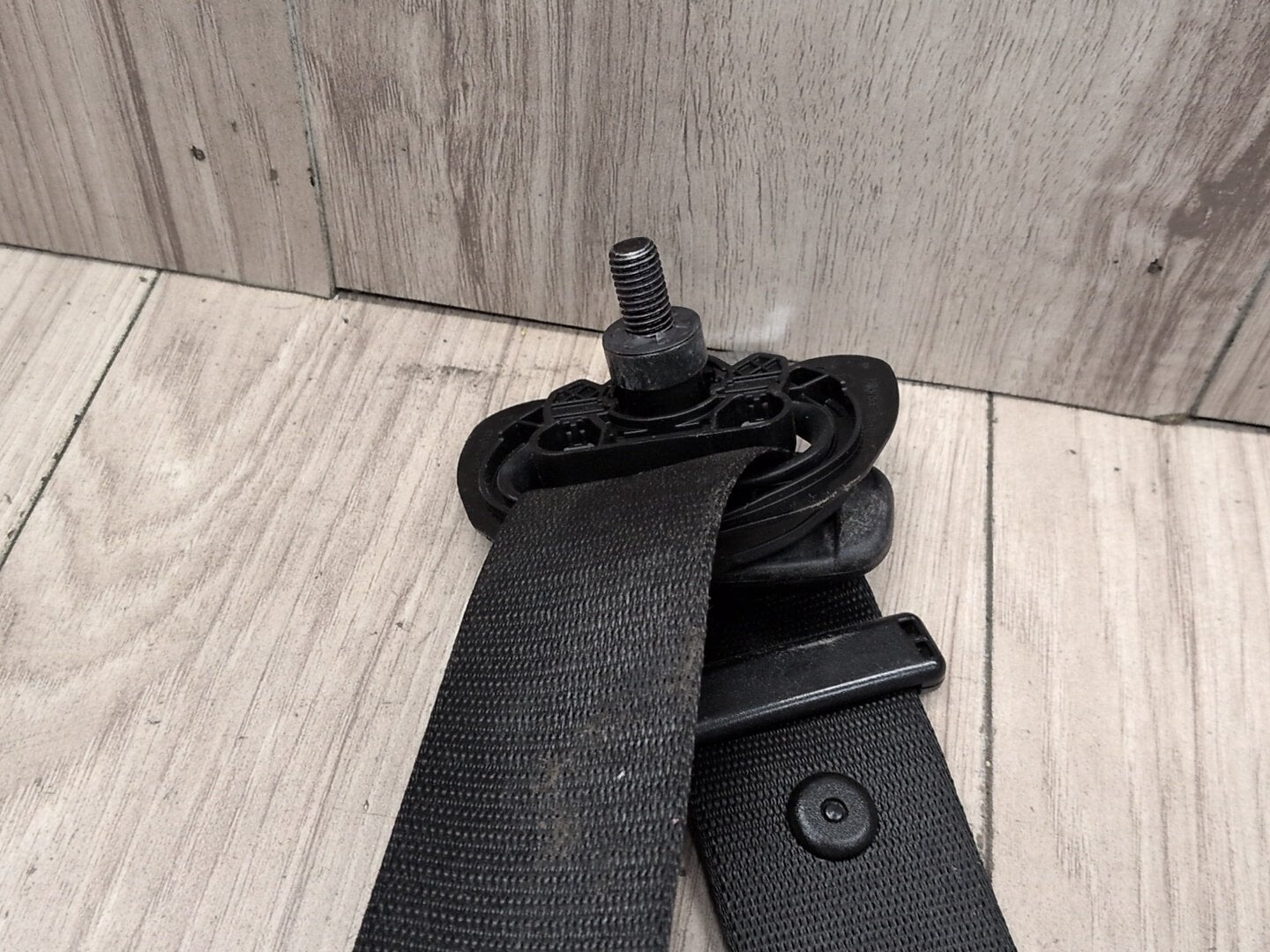 OEM BMW F95 G05 G06 G07 X5 X6 X7 Front Right Passenger Seat Belt Retractor Black