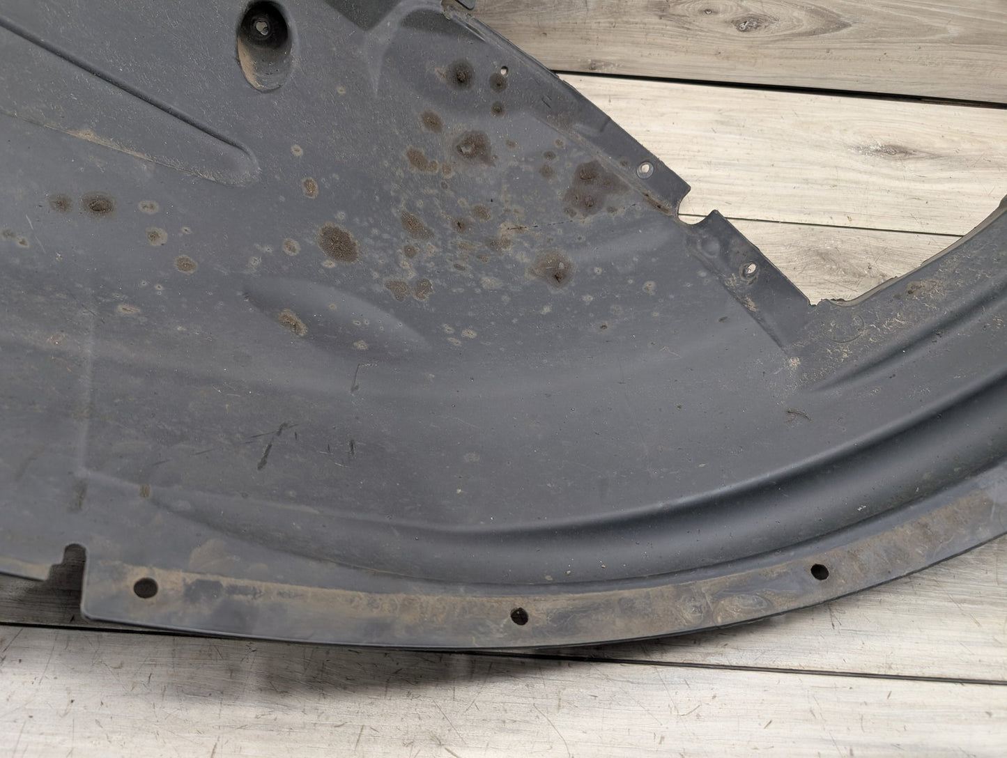 2007-2013 BMW X5 E70 Front Left Driver Wheel Fender Liner Splash Guard 7169413