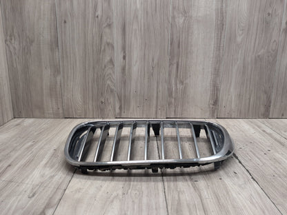 2016-2019 BMW 740Li G12 Front Left Upper Bumper Cover Kidney Grille 7357011 OEM