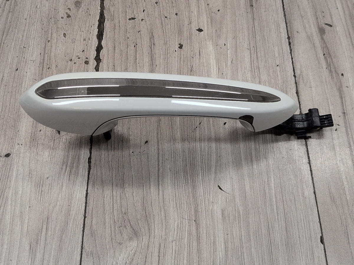 OEM BMW F90 G30 540 M550 Front Rear Right Passenger Door Handle COMFORT White
