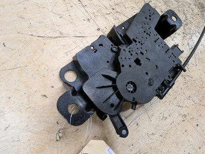 OEM BMW F44 F90 G20 G22 G26 G30 G42 G80 G82 Trunk Lid Latch Lock Opener Actuator