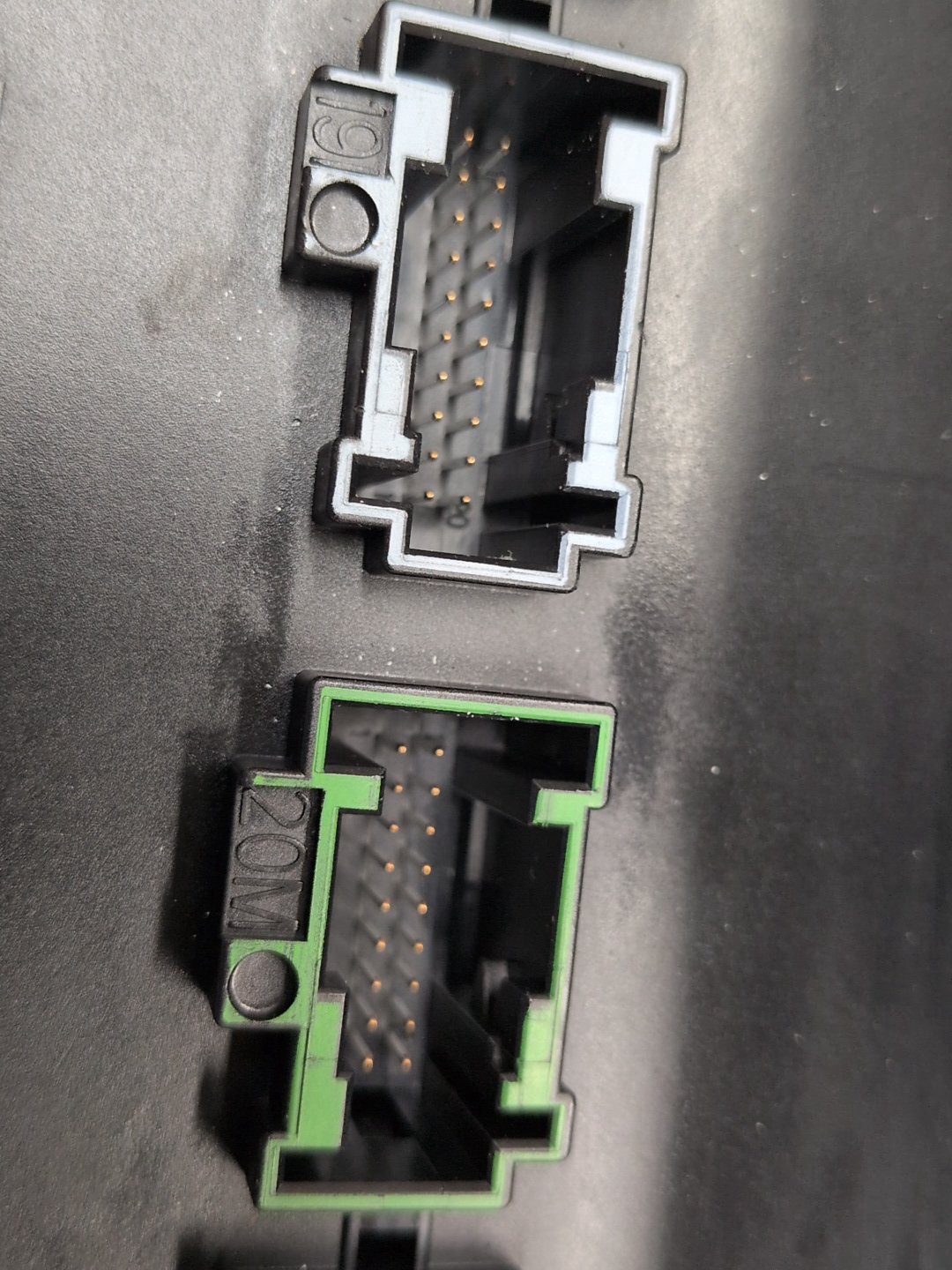 09-12 OEM Mercedes-Benz E550 W212 Front SAM Fuse Box Control Module