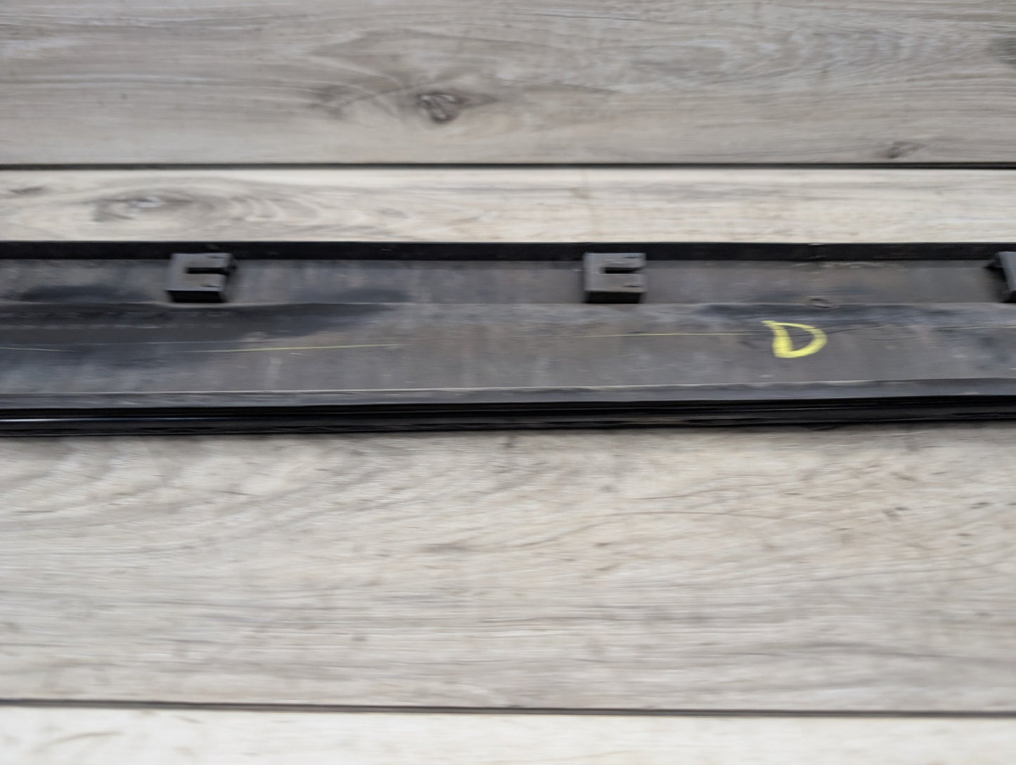 2011 - 2017 BMW X3 F25 Front Left Driver Exterior Door Trim Molding 7220609 N55B30M0