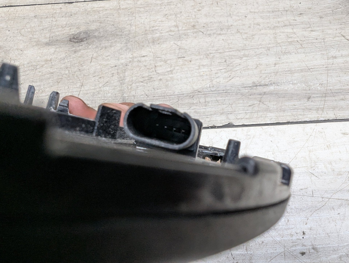 2011 BMW 328i E90 Front Right Passenger Side Mirror Glass 7230980