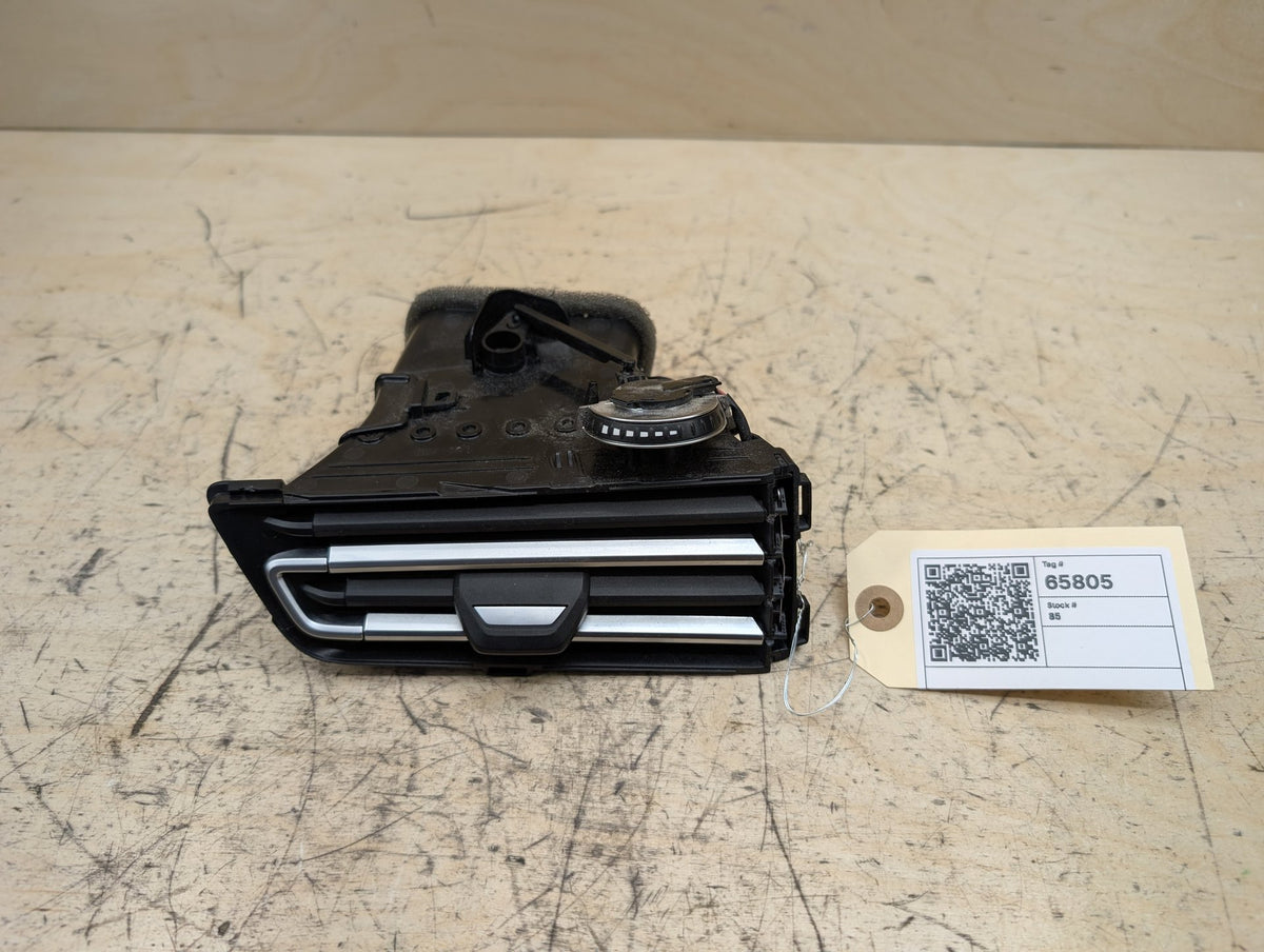 OEM BMW F95 F96 G05 G06 G07 X5 X7 PRE-LCI Right Passenger Fresh Air AC Vent
