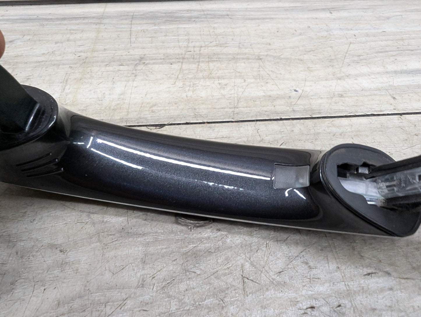 2016-2022 BMW 750Li G12 Front or Rear Right Passenger Exterior Door Handle w/ Comfort Access 7411038