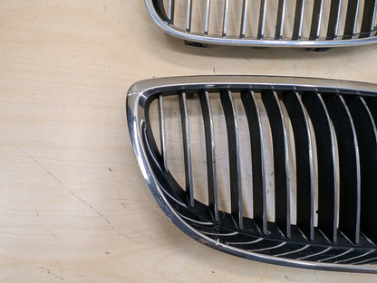 2007-2013 BMW 328i E93 Front Left Right Upper Bumper Cover Kidney Grilles SET 7157277