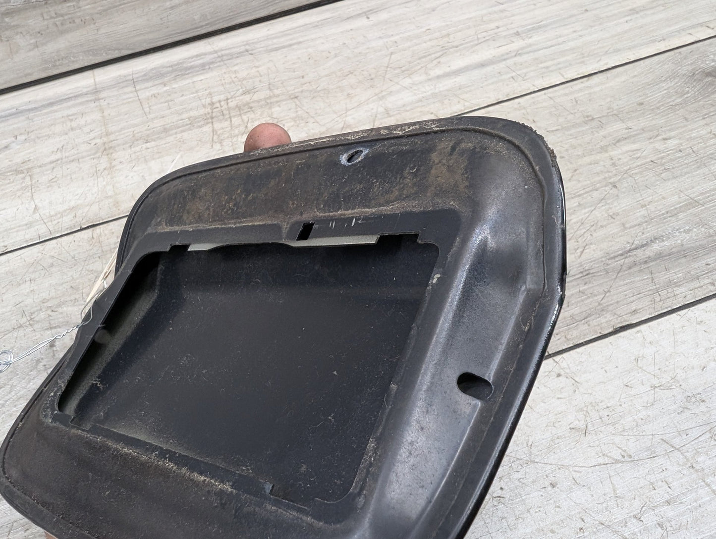 2007 - 2013 BMW X5 E70 Gas Cover  N62B48B