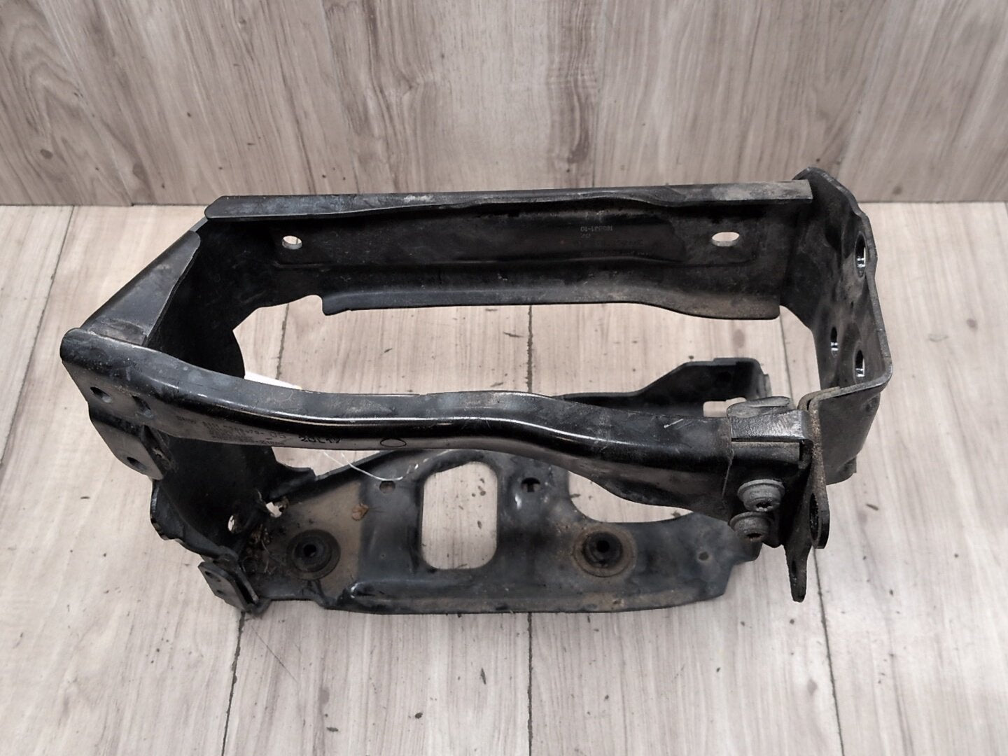 OEM BMW F90 F93 G12 G16 G30 M5 M8 Front Left Driver Radiator Support Bracket