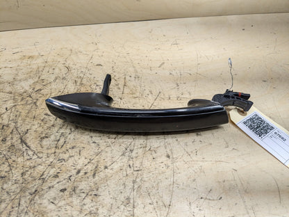 2016-2019 BMW 750i G12 Front or Rear Right Passenger Exterior Door Handle w/ Comfort Access 7411038 OEM