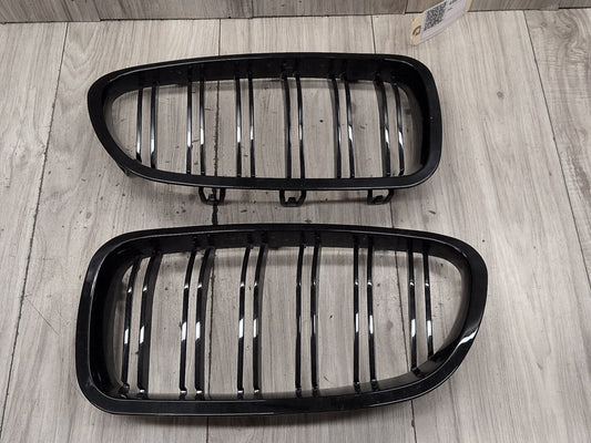 2014 BMW 535i F10- Front Left Right Upper Bumper Cover Kidney Grilles SET PN: 7412323