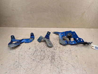 2019-2026 BMW M340i G20 Front Right Passenger Fender Brackets SET 8494438 OEM