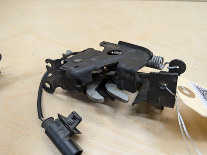 OEM BMW G11 G12 G15 G30 G90 M5 M8 Hood Left Right Hood Lock Latch w/ Cable SET