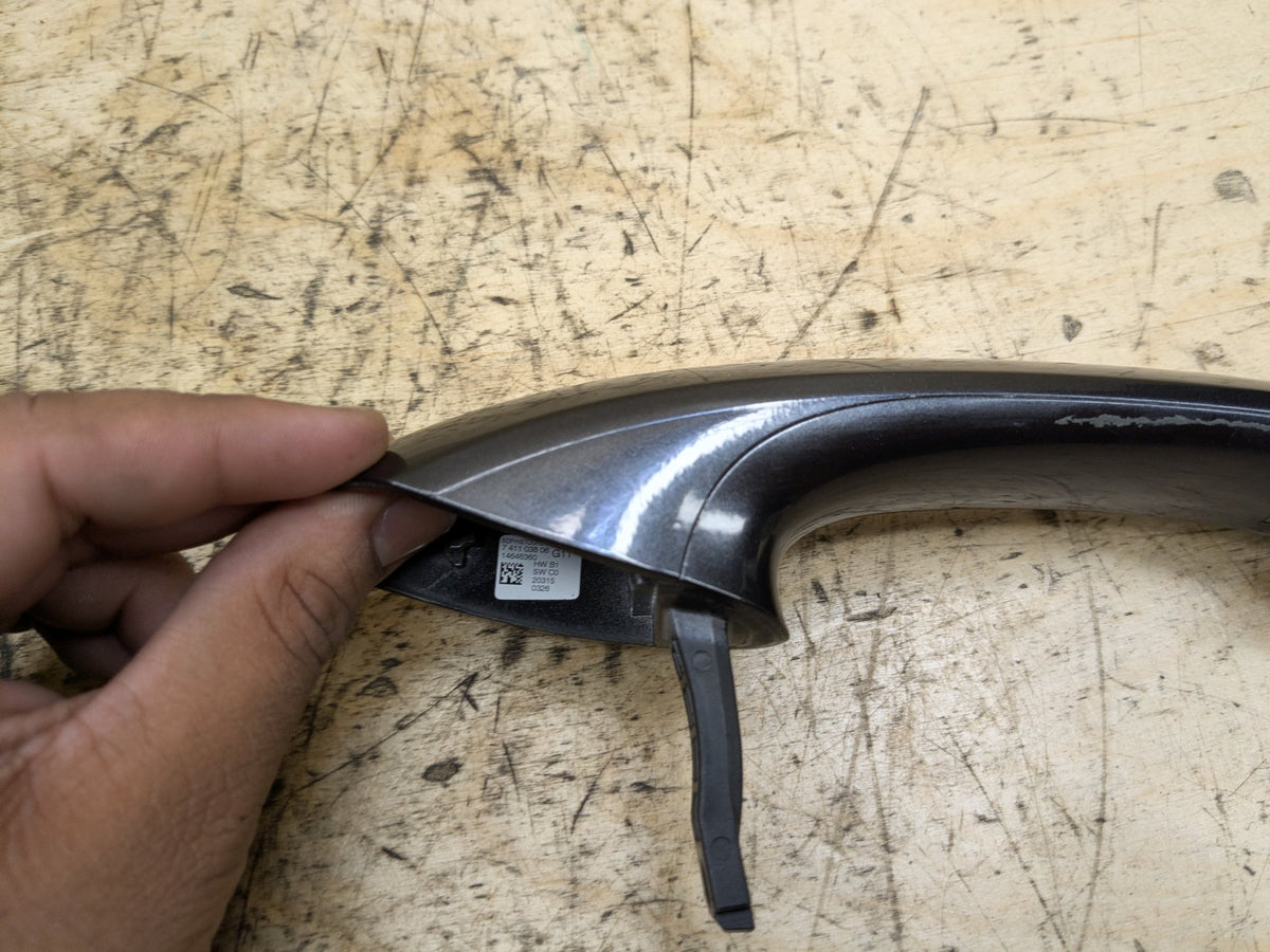 2016-2019 BMW 750i G12 Front or Rear Right Passenger Exterior Door Handle w/ Comfort Access 7411038 OEM