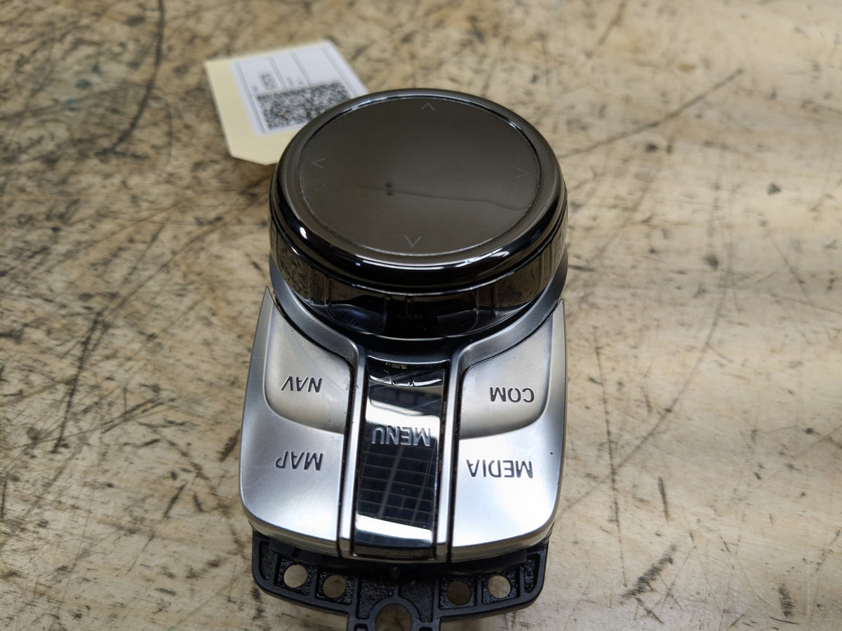16-19 OEM BMW G11 G12 740 750 M760 iDrive Navigation Controller Knob NBT Button