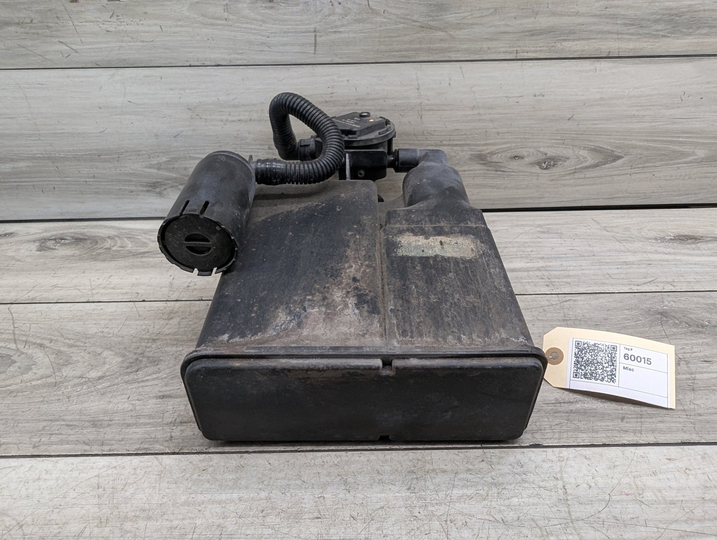 2009-2015 BMW 750Li F02 Fuel Vapor Charcoal Canister 7312781
