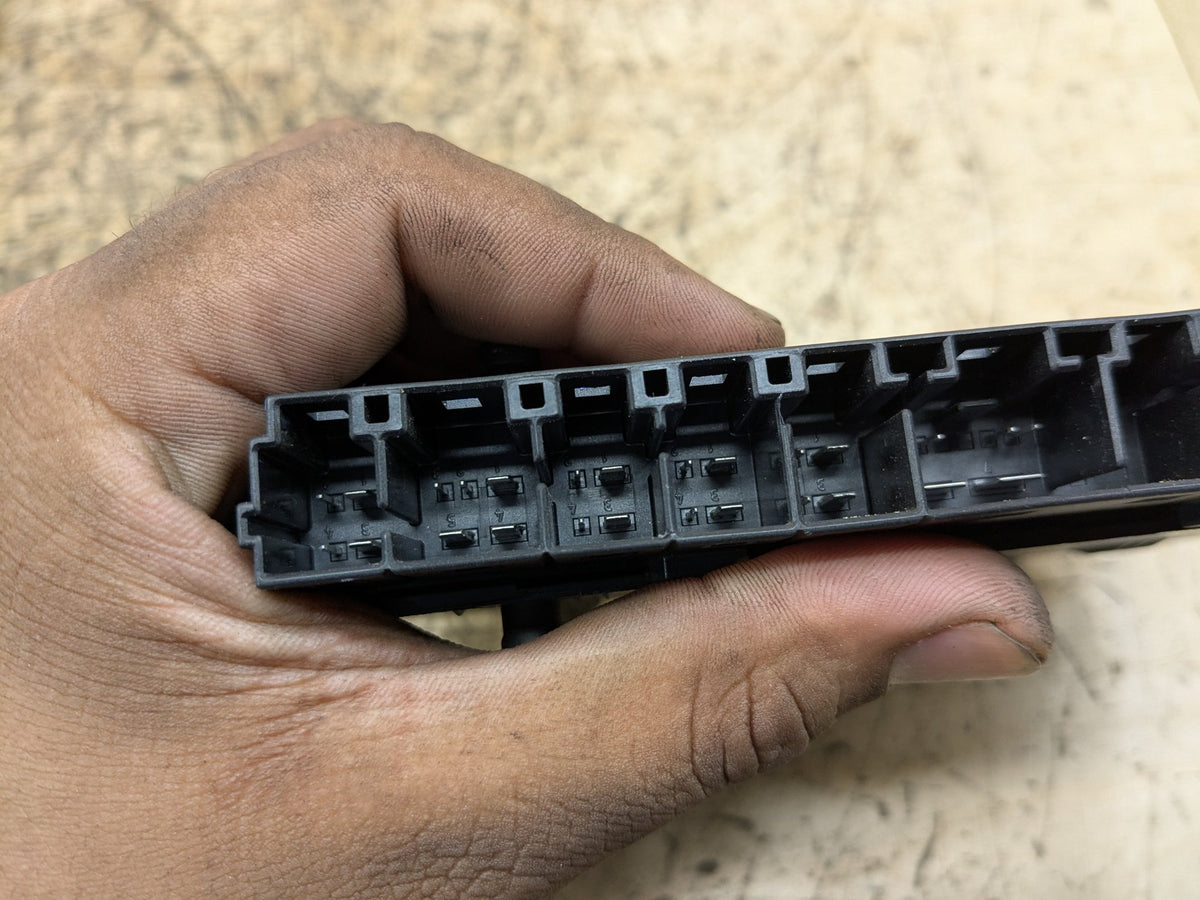 07-10 OEM BMW E70 E71 X5 X6 Front Left Driver Seat Memory Control Module