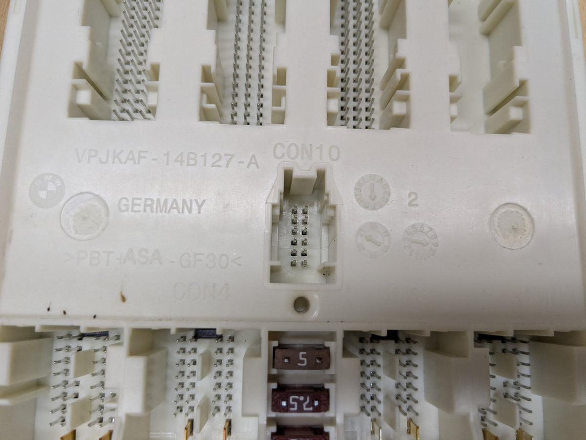 2022-2026 BMW 430i G26 Bdc Body Domain Fem Control Module w/ Key 5A53377 OEM
