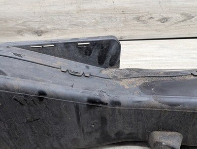 2007-2013 BMW X5 E70 Right Passenger Brake Air Duct 7222878 OEM