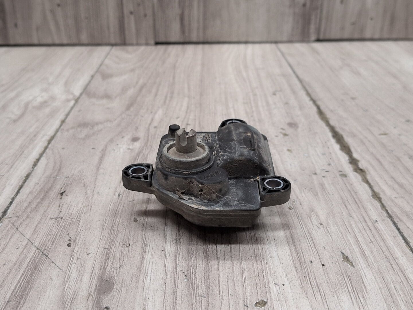 OEM BMW F15 F16 F22 F23 F30 F32 F33 F36 F44 Muffler Exhaust Flap Actuator Motor