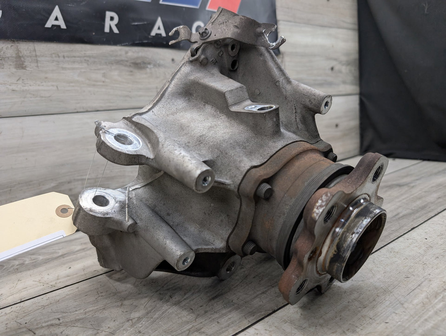 OEM BMW G05 G06 G07 X5 X6 X7 Rear Left Driver Side Hub Spindle Knuckle Bearing
