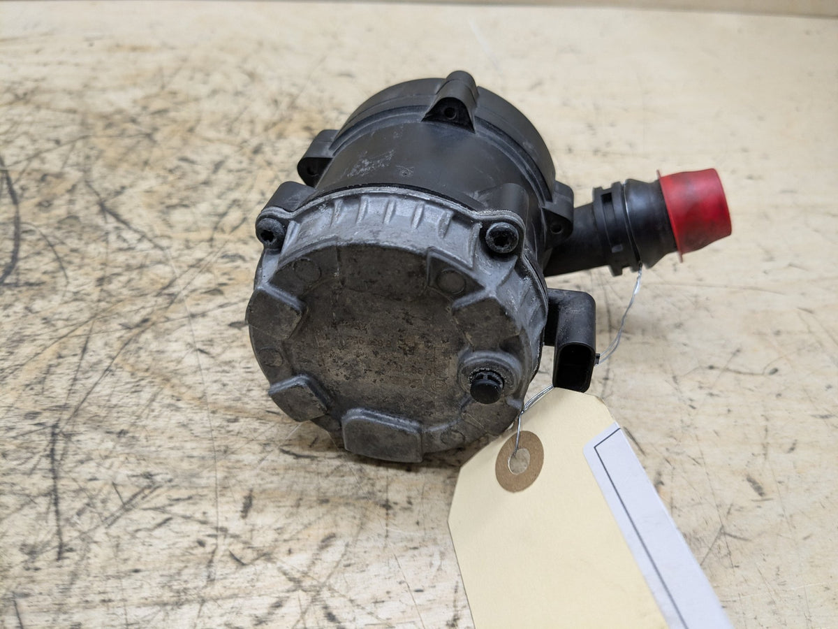 16-24 OEM BMW F90 G11 G12 G30 M5 Engine Electric Auxiliary Water Coolant Pump