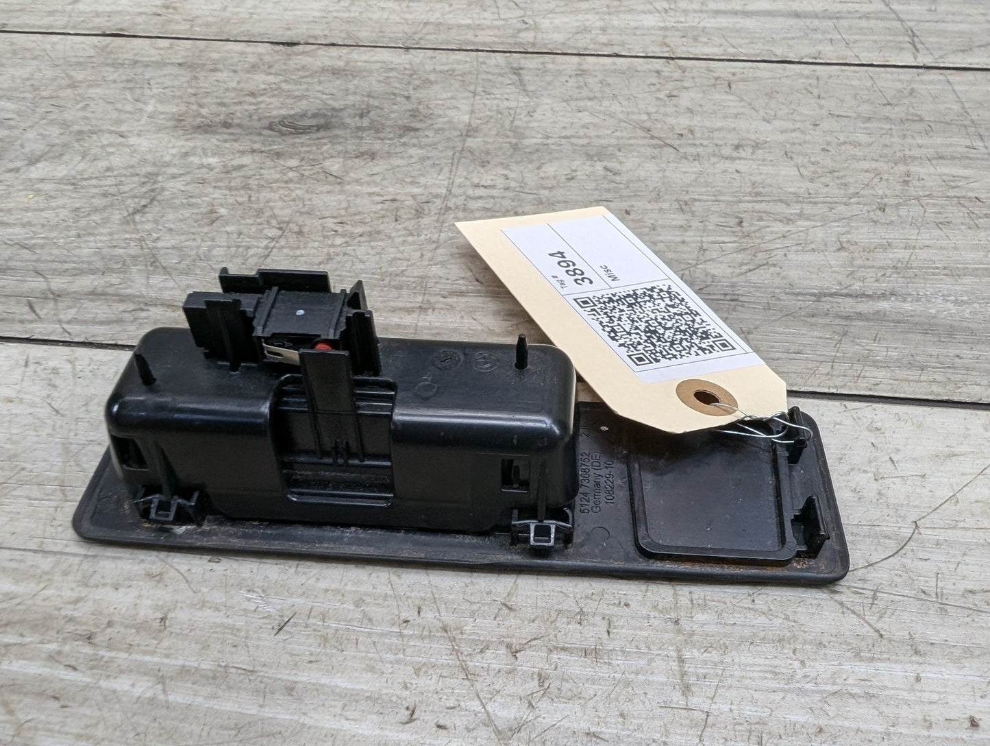 2011 - 2017 BMW X3 F25 Liftgate Trunk Lid Release Handle Switch 7368752 N20B20A