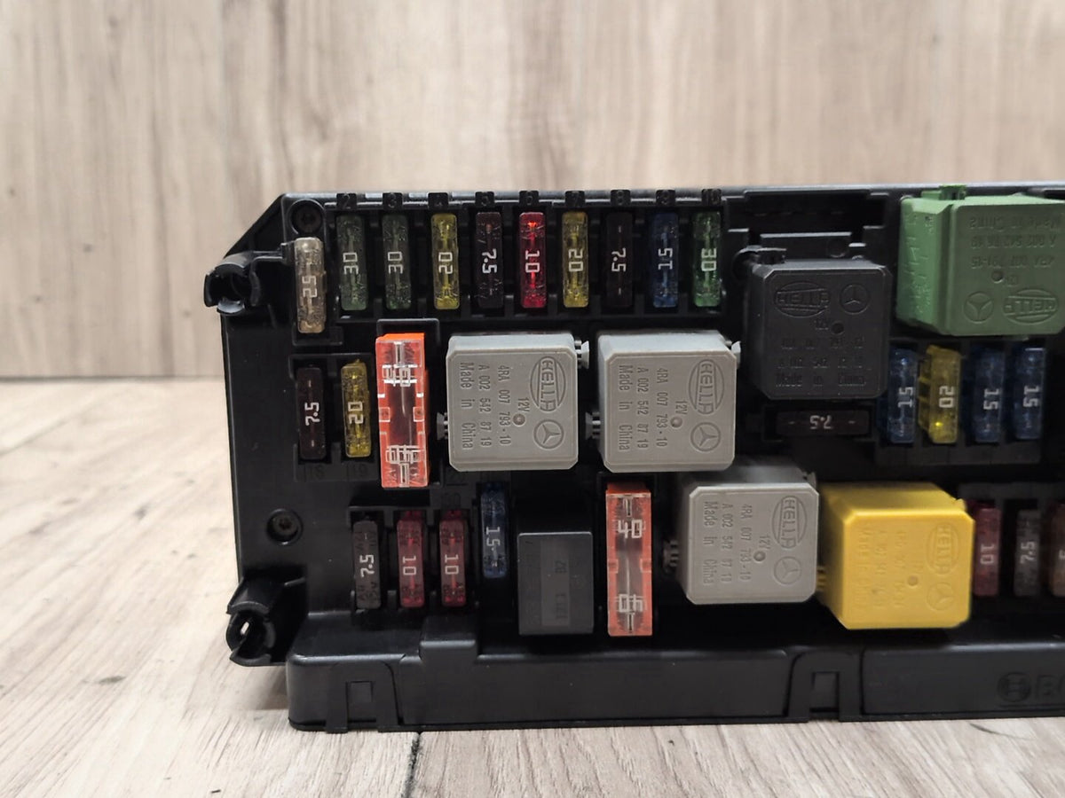 09-12 OEM Mercedes-Benz E550 W212 Front SAM Fuse Box Control Module