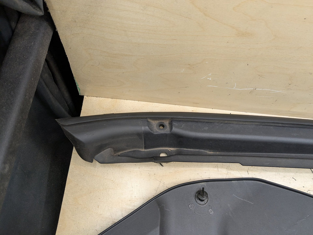 OEM BMW F90 M5 G30 530 540 M550 Front Left Engine Support Sealing Cover Trim SET